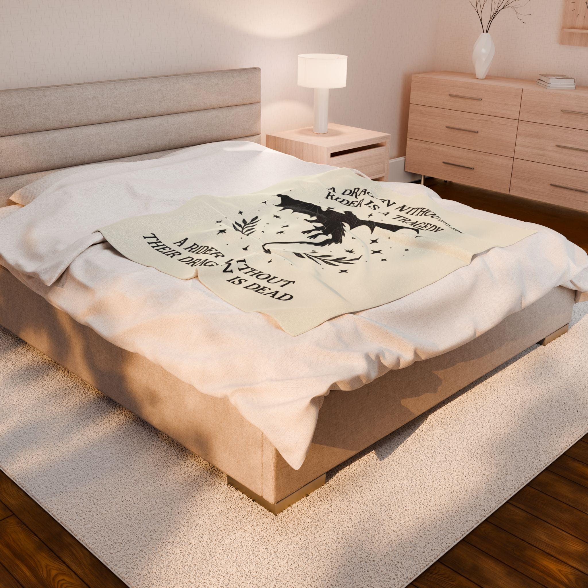 Fourth Wing Book Gift, Book Lover Gift, Fourth Wing Reader Present, Cozy Blanket for Bookworms, ACOTAR Merchandise